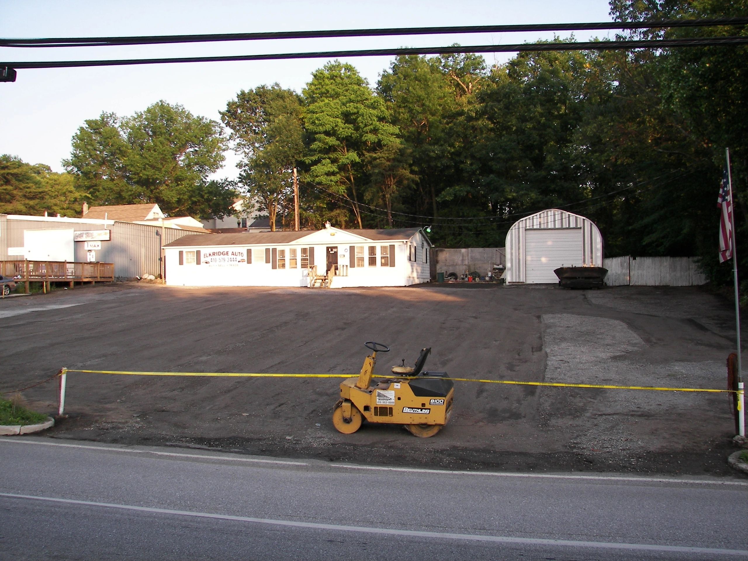 Driveway sealcoating and paving
