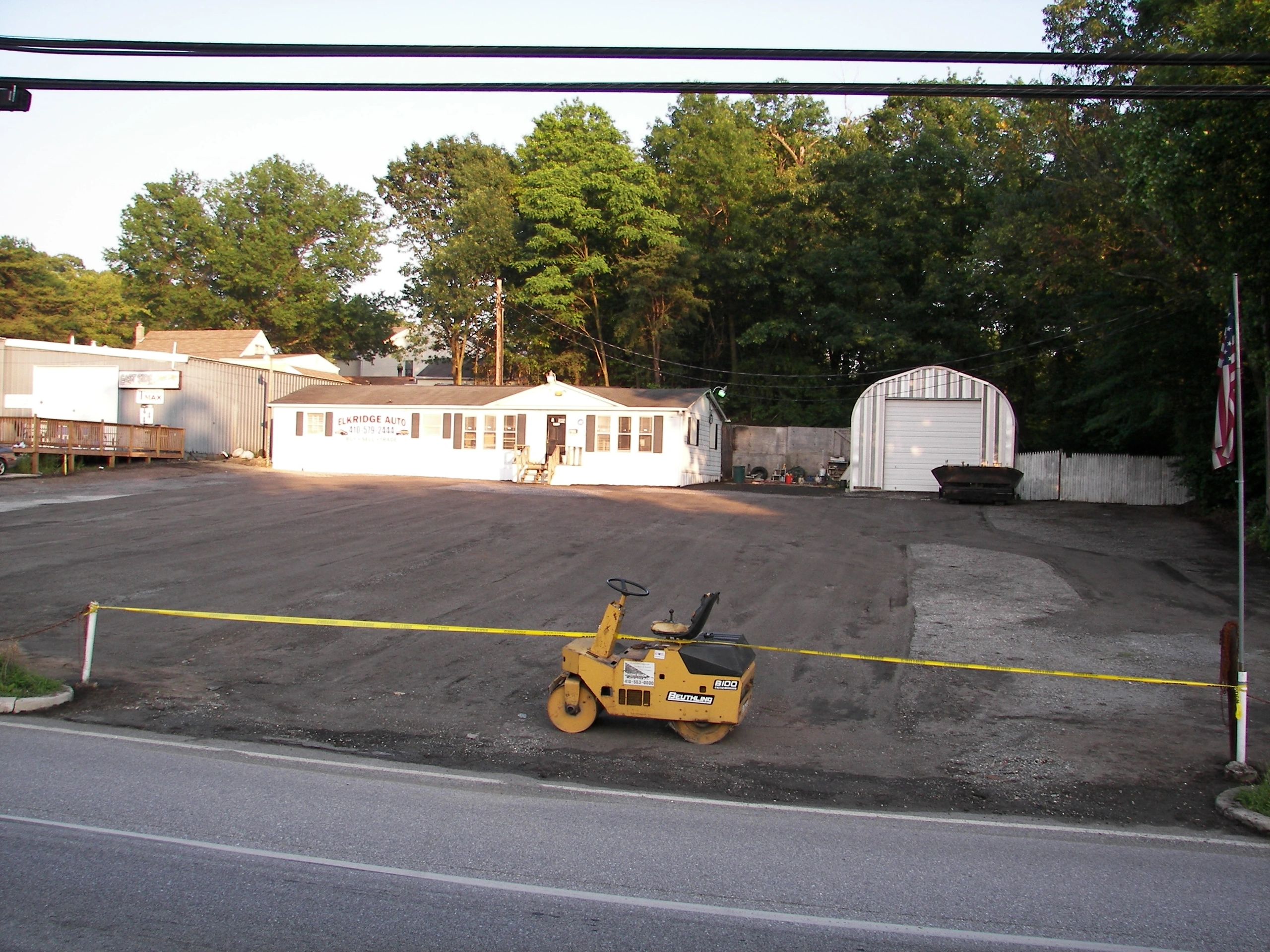 Driveway sealcoating and paving
