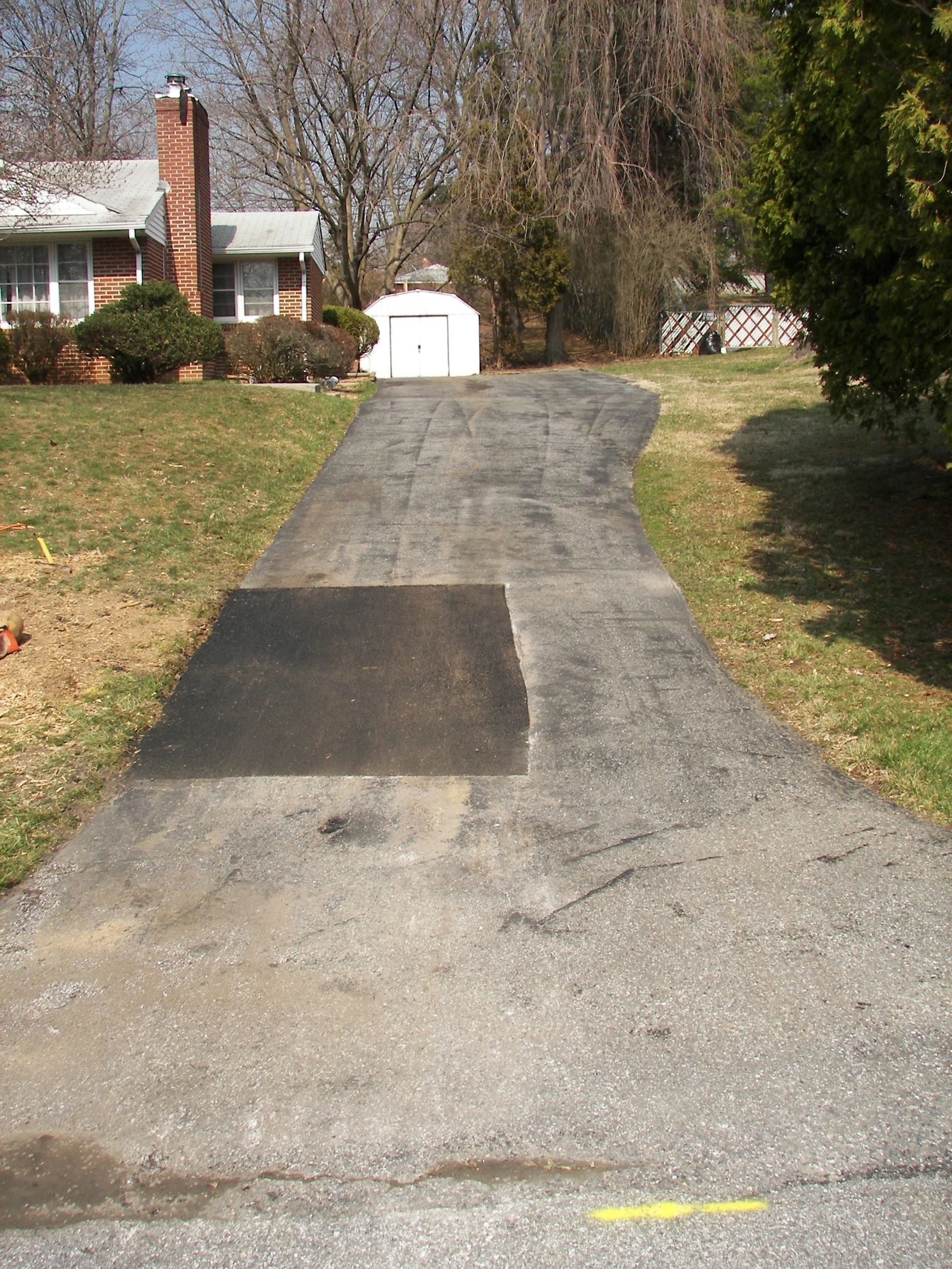 Driveway sealcoating and paving Maryland
