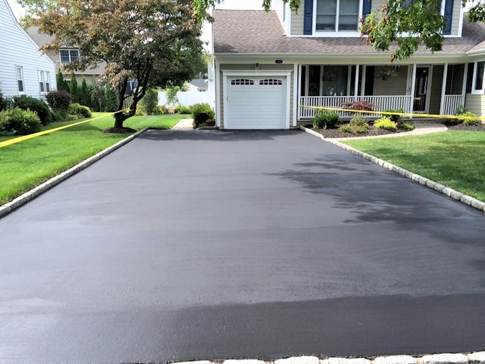 Asphalt paving and sealcoating project Maryland